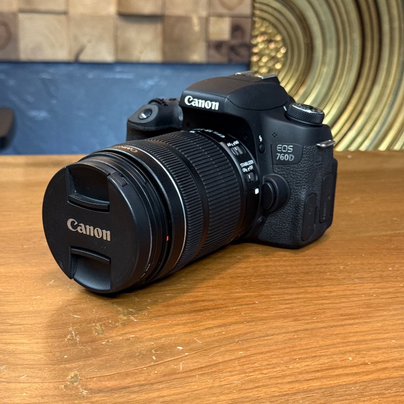 دوربین دست دوم عکاسی کانن Canon EOS 760D Kit 18-135mm f/3.5-5.6 IS STM (7000 شات)