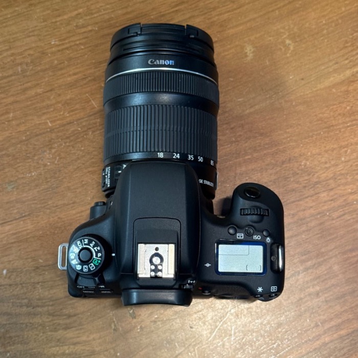 دوربین دست دوم عکاسی کانن Canon EOS 760D Kit 18-135mm f/3.5-5.6 IS STM (7000 شات)