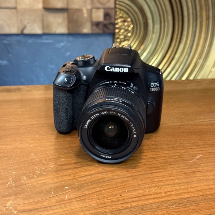 دوربین عکاسی کانن Canon EOS 1300D Kit 18-55mm f/3.5-5.6 III (22000 شات)