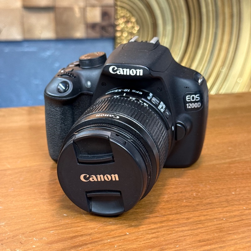 دوربین دست دوم عکاسی کانن Canon EOS 1200D ‌Kit 18-55mm f/3.5-5.6 III (15000 شات)