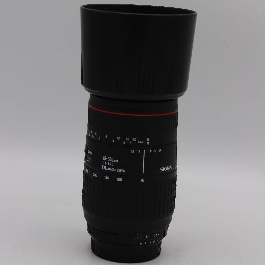 لنز دست دوم سیگما Sigma 70-300mm F 4-5.6 DG MACRO for Nikon (جعبه ندارد)