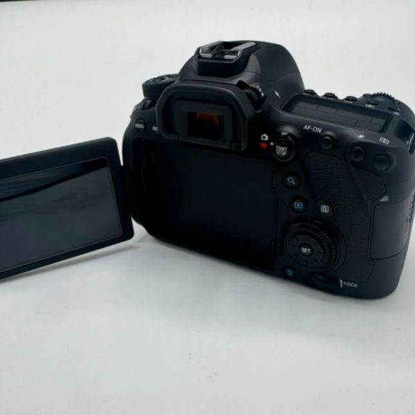 دوربین دست دوم عکاسی کانن Canon EOS 6D Mark II DSLR Camera Body (600 شات)