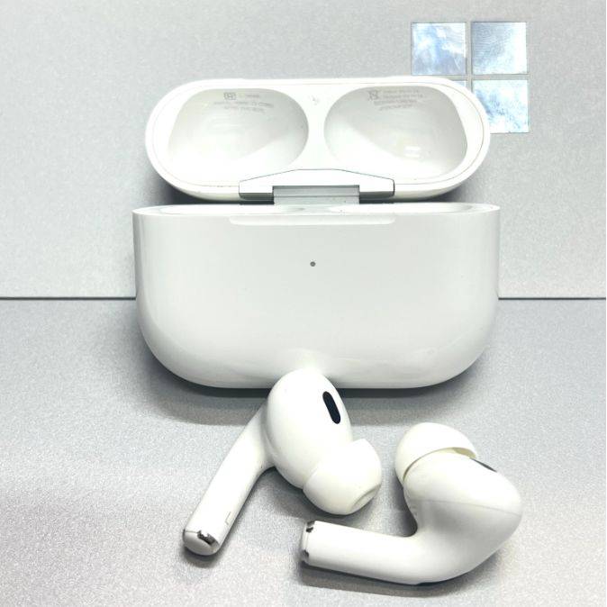 ایرپاد پرو 2 اپل دست دومAirPods Pro 2