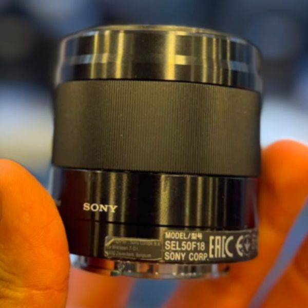 لنز دست دوم سونی Sony E 50mm f/1.8 OSS Lens Black (جعبه دارد)