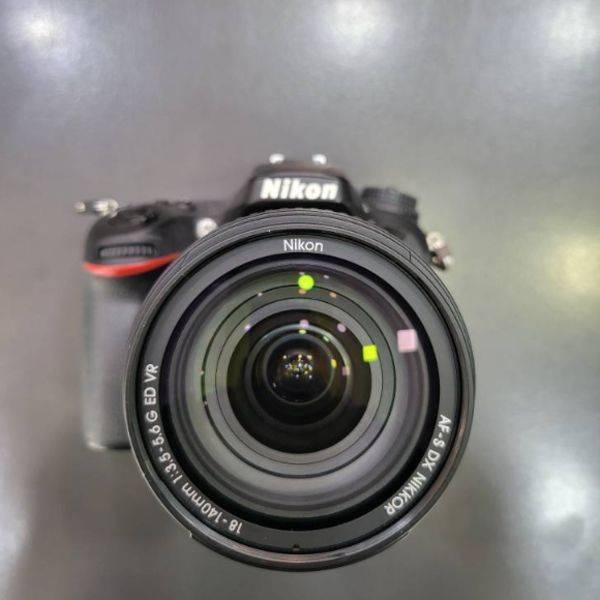 دوربین دست دوم Nikon D7200 Kit 18-140mm f/3.5-5.6 G VR (20000 شات)