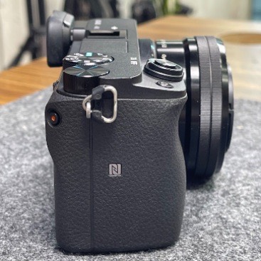 دوربین دست دوم بدون آینه سونی Sony a6400 Mirrorless Camera kit 16-50mm (8500 شات)
