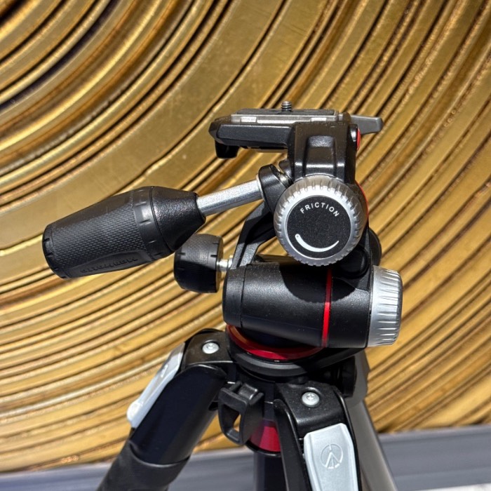 سه پایه دست دوم مانفرتو Manfrotto MK055XPRO3-3W