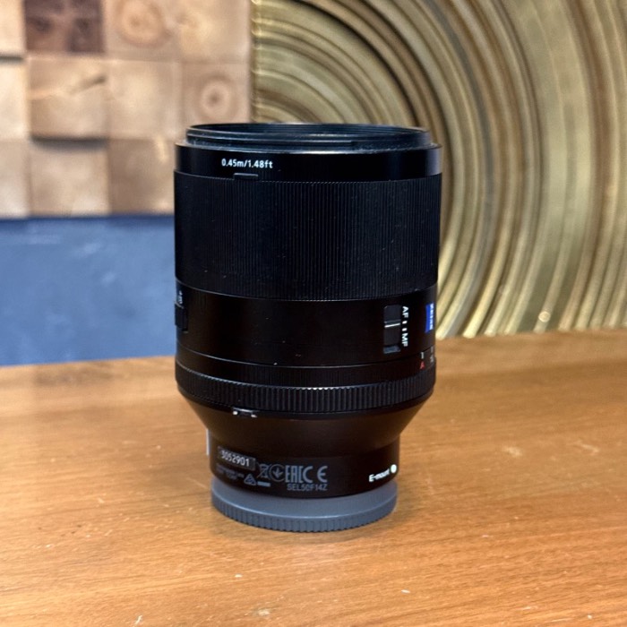 لنز دست دوم سونی Sony Planar T* FE 50mm f/1.4 ZA (جعبه ندارد)