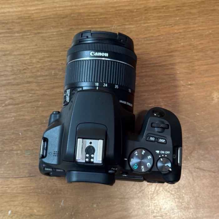 دوربین دست دوم عکاسی کانن Canon EOS 250D Kit EF-S 18-55 mm f/4-5.6 IS STM (2000 شات)