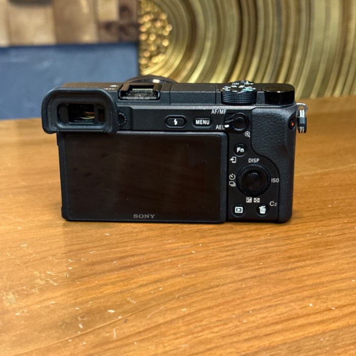 دوربین دست دوم بدون آینه سونی Sony a6400 Mirrorless Camera kit 16-50mm (3000 شات)