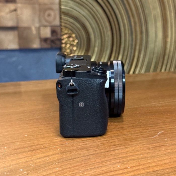 دوربین دست دوم بدون آینه سونی Sony a6400 Mirrorless Camera kit 16-50mm (3000 شات)