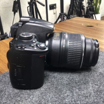 دوربین دست دوم عکاسی نیکون Nikon D5000‌ Kit 18-55mm f/3.5-5.6G VR AF-S DX (18/000 شات)