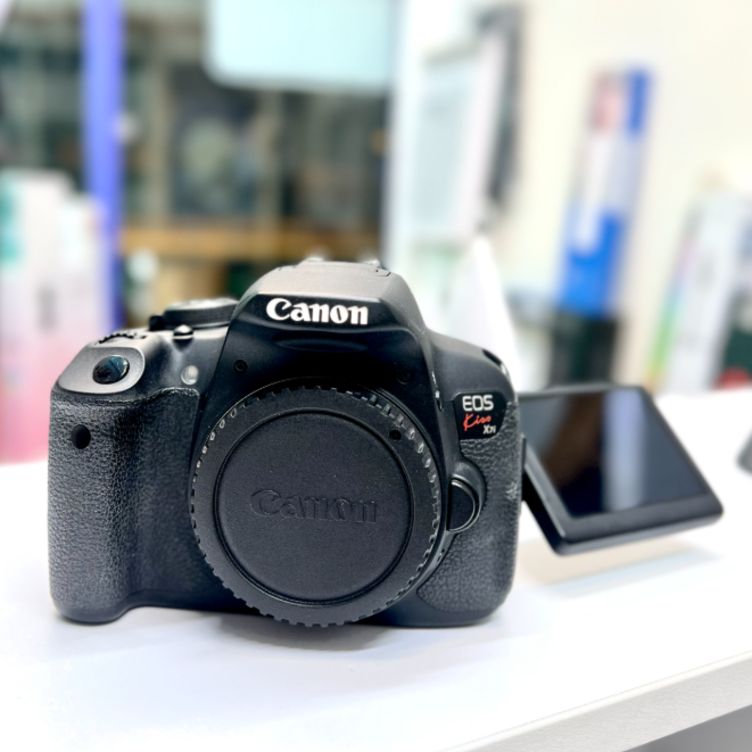 دوربین دست دوم عکاسی کانن Canon EOS 700D Body (12000 شات)