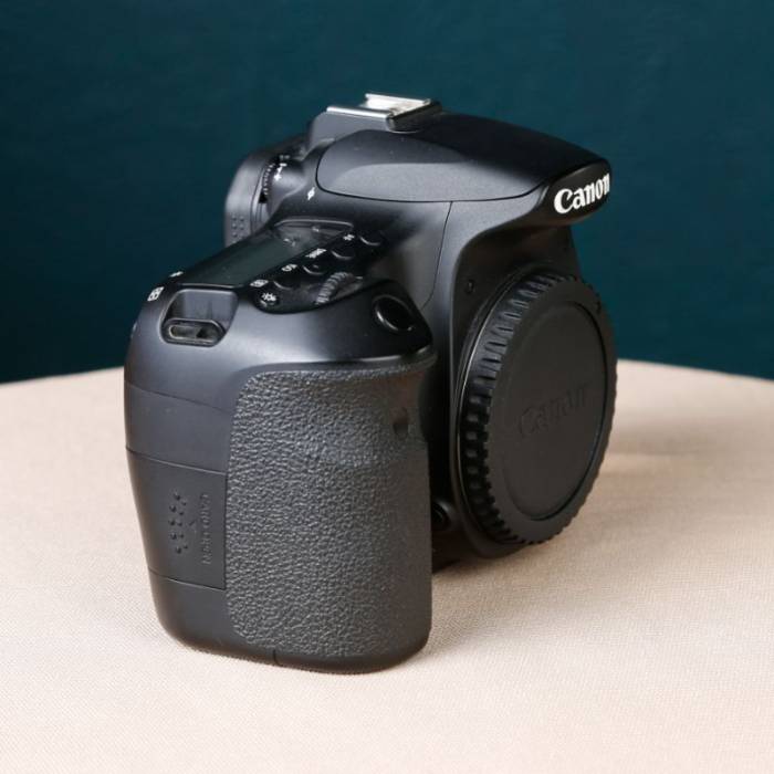 دوربین دست دوم عکاسی کانن Canon EOS 60D Body (12000 شات)