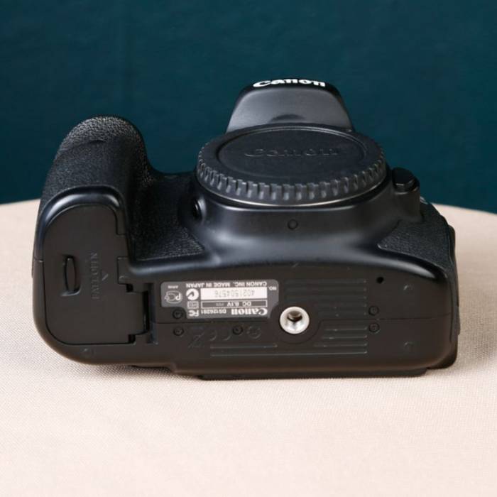 دوربین دست دوم عکاسی کانن Canon EOS 60D Body (12000 شات)