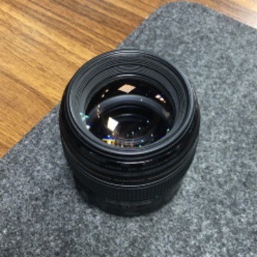 لنز دست دوم Canon EF 85mm f/1.8 USM Lens (جعبه دارد)