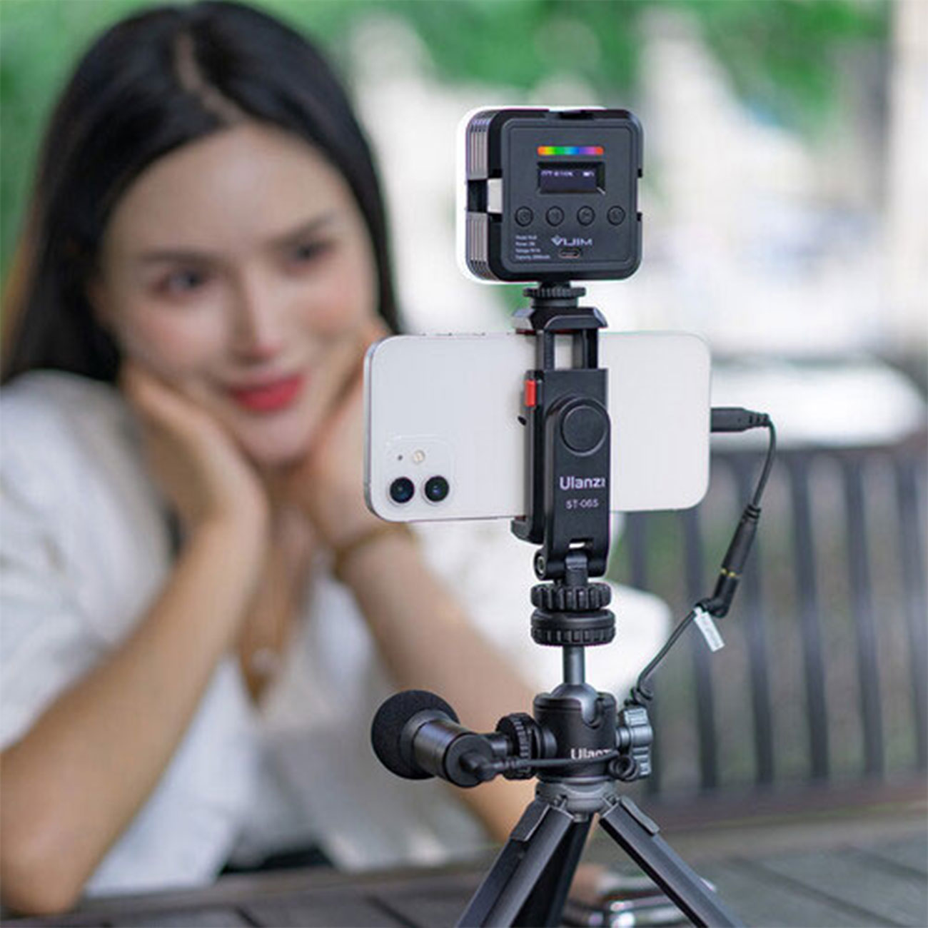 نمای کاربردی هولدر اولانزی Ulanzi ST-06S Smartphone Holder
