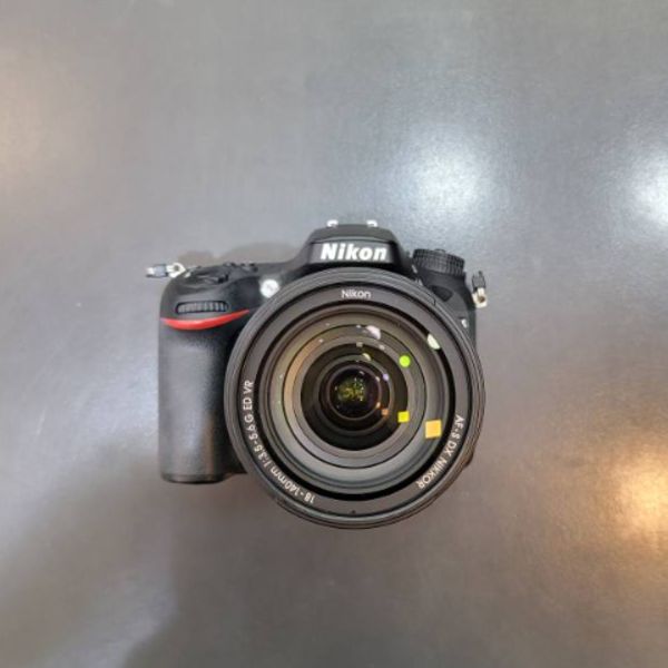دوربین دست دوم Nikon D7200 Kit 18-140mm f/3.5-5.6 G VR (7000 شات)