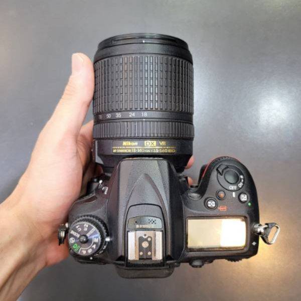 دوربین دست دوم Nikon D7200 Kit 18-140mm f/3.5-5.6 G VR (7000 شات)