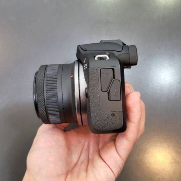 دوربین دست دوم Canon EOS R100 18-45mm (2000 شات)
