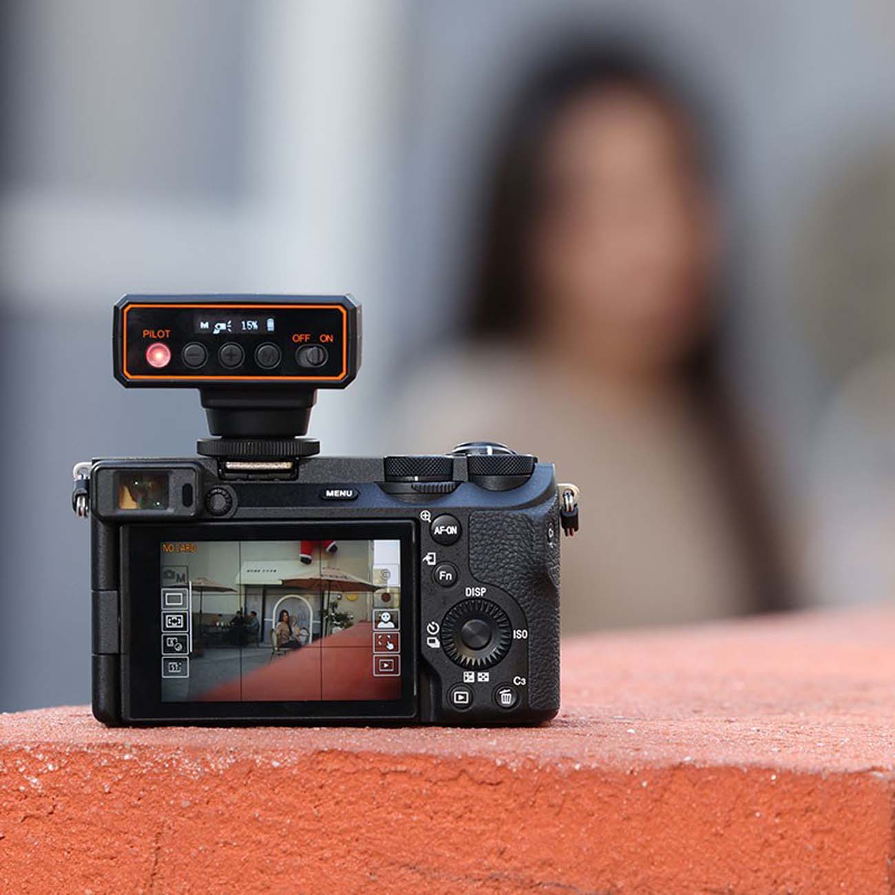 نمای کاربردی فلاش مینی اولانزی Ulanzi F12 Mini Camera Flash Speedlite