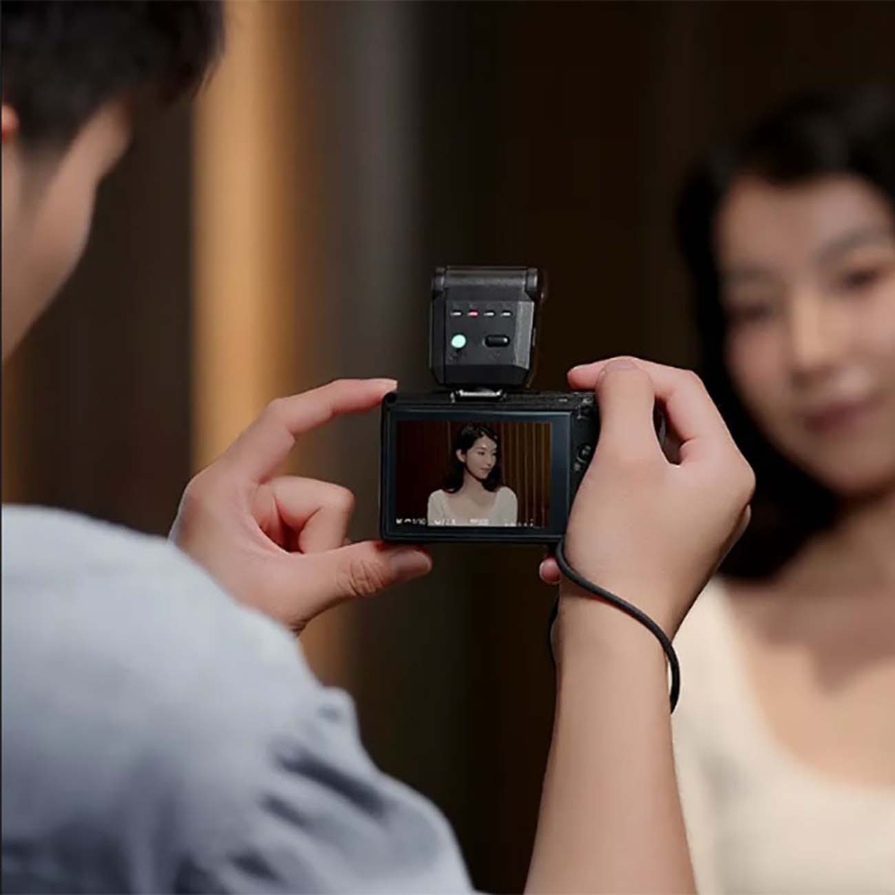 نمای کاربردی فلاش و نور اولانزی Ulanzi SL03 Spark Lite Camera Flash