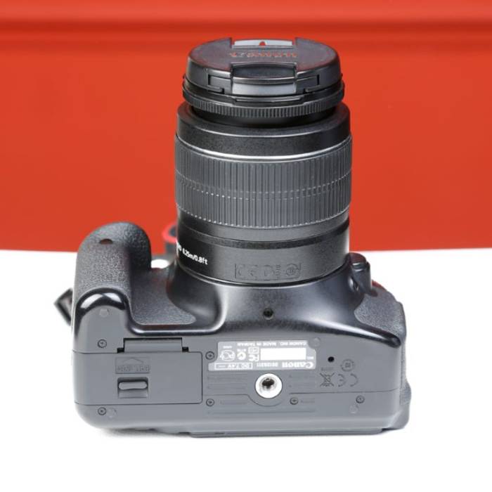 دوربین عکاسی کانن دست دوم Canon EOS 600D Kit 18-55 mm IS II (24000 شات)