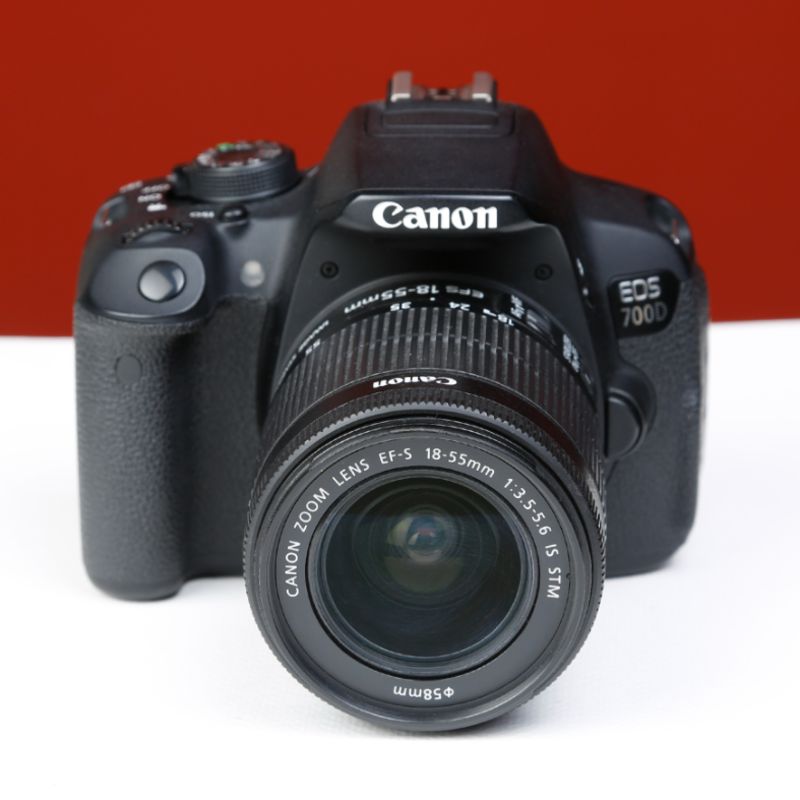 دوربین دست دوم عکاسی کانن Canon EOS 700D Kit 18-55mm IS STM (16000 شات)