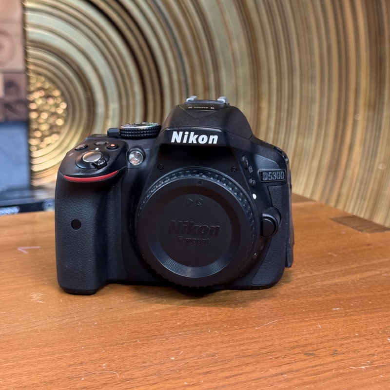 دوربین دست دوم عکاسی نیکون Nikon D5300 body (16000 شات)