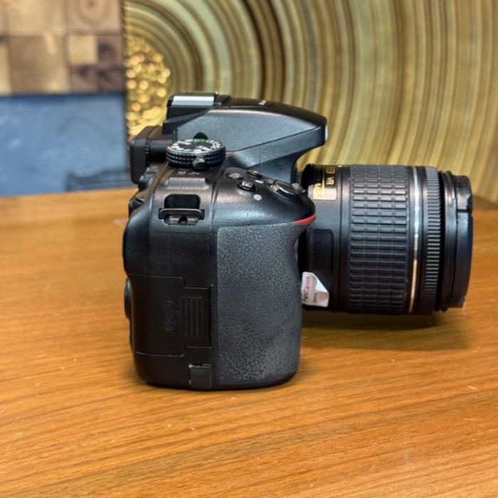دوربین دست دوم عکاسی نیکون Nikon D5300‌ Kit 18-55mm f/3.5-5.6 G AF-P VR (22000 شات)