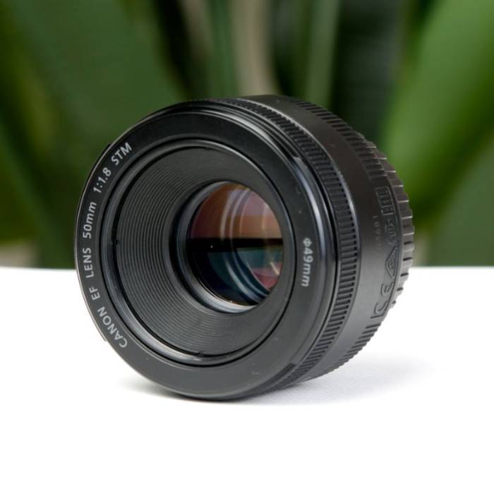لنز دست دوم Canon EF 50mm f/1.8 STM (جعبه دارد)
