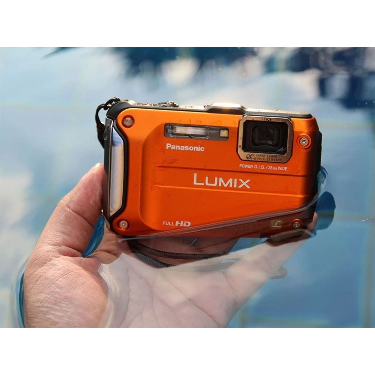 نمای کاربردی دوربین ضدآب پاناسونیک Panasonic Lumix DMC-FT3 Digital Camera