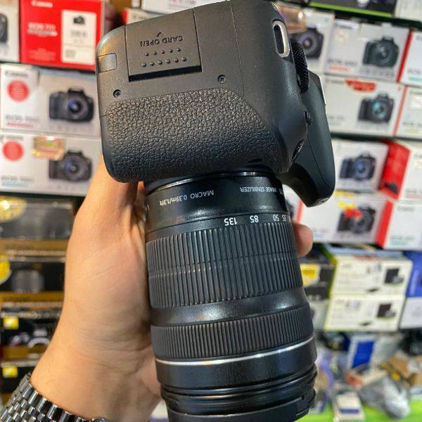 دوربین دست دوم عکاسی کانن  Canon EOS 800D kit EF-S 18-135mm f/3.5-5.6 IS STM (11000 شات)