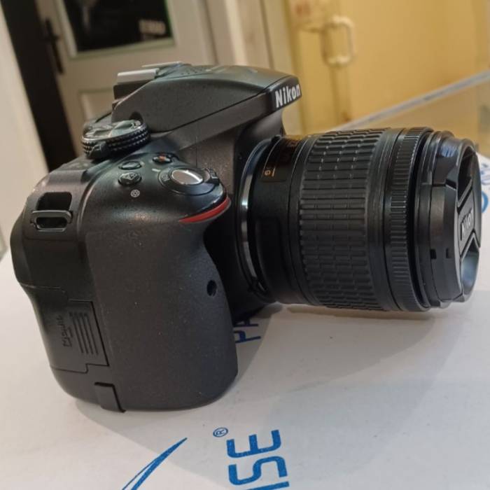 دوربین دست دوم عکاسی نیکون Nikon D5300‌ Kit 18-55mm f/3.5-5.6 G AF-P VR (7979 شات)