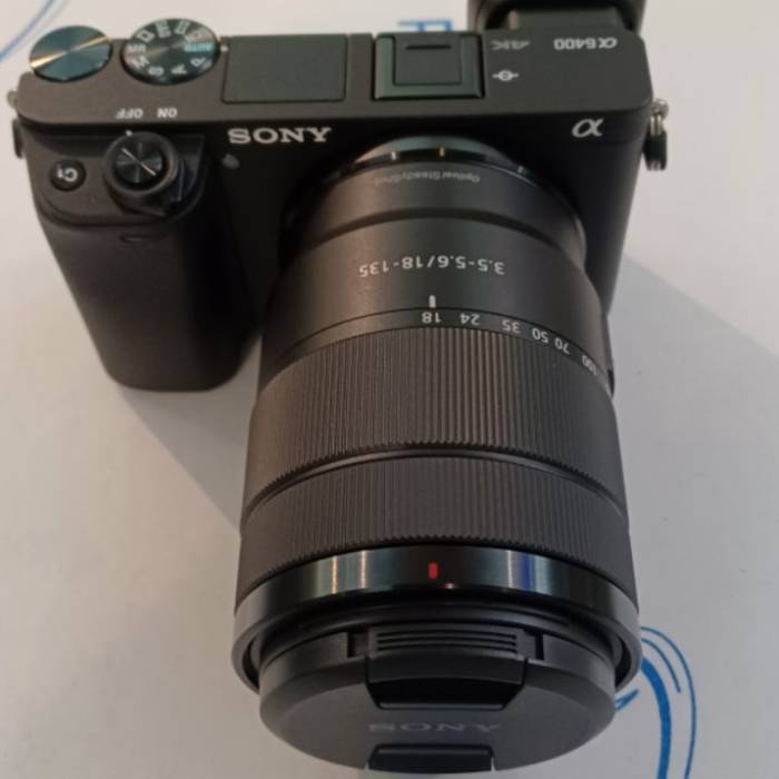 دوربین دست دوم بدون آینه سونی Sony a6400 Mirrorless Camera kit 18-135mm (402 شات)