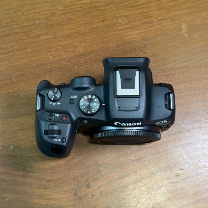 دوربین دست دوم بدون آینه کانن Canon EOS R7 Mirrorless Camera Body (1000 شات)