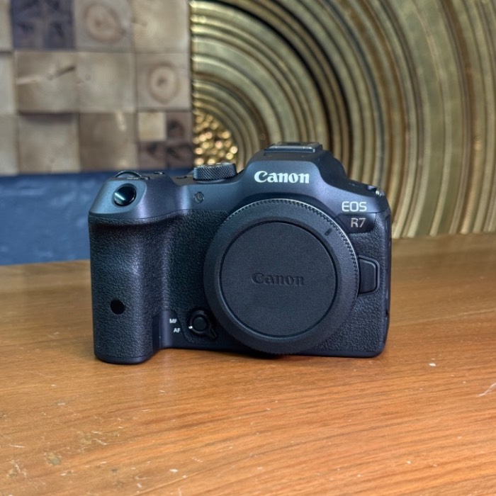 دوربین دست دوم بدون آینه کانن Canon EOS R7 Mirrorless Camera Body (1000 شات)