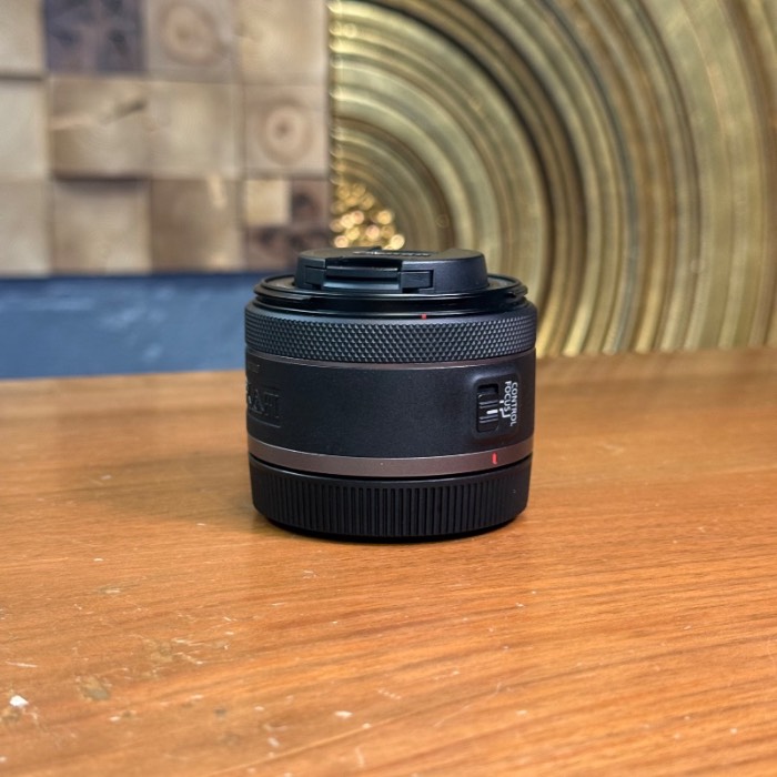 لنز دست دوم Canon RF 50mm f/1.8 STM Lens (جعبه دارد)