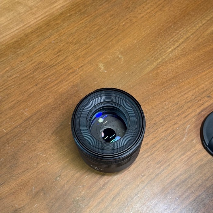 لنز دست دوم Canon RF 85mm f/2 Macro IS STM Lens (جعبه دارد)