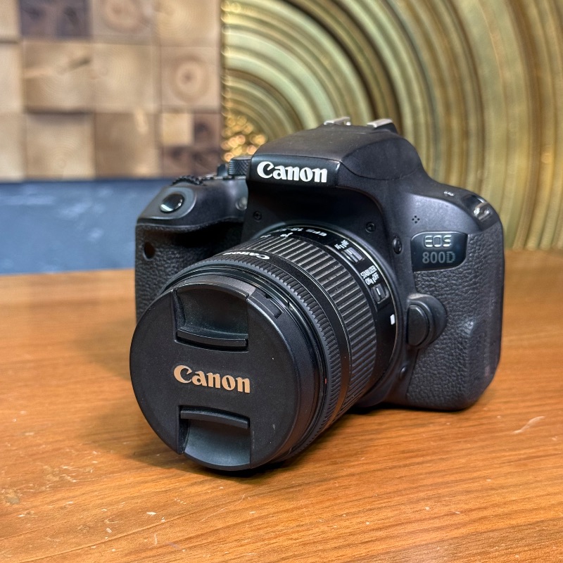 دوربین دست دوم عکاسی کانن Canon EOS 800D Kit 18-55mm f/4-5.6 IS STM (5800 شات)
