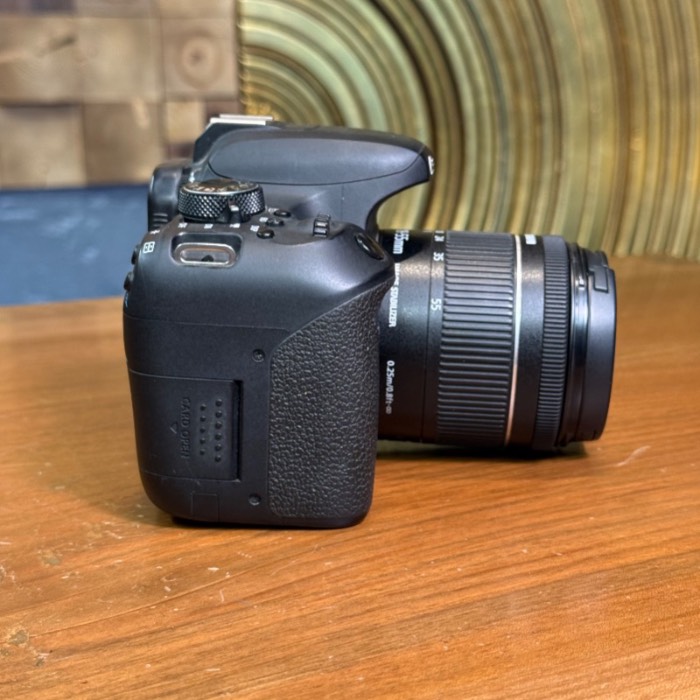 دوربین دست دوم عکاسی کانن Canon EOS 800D Kit 18-55mm f/4-5.6 IS STM (5800 شات)