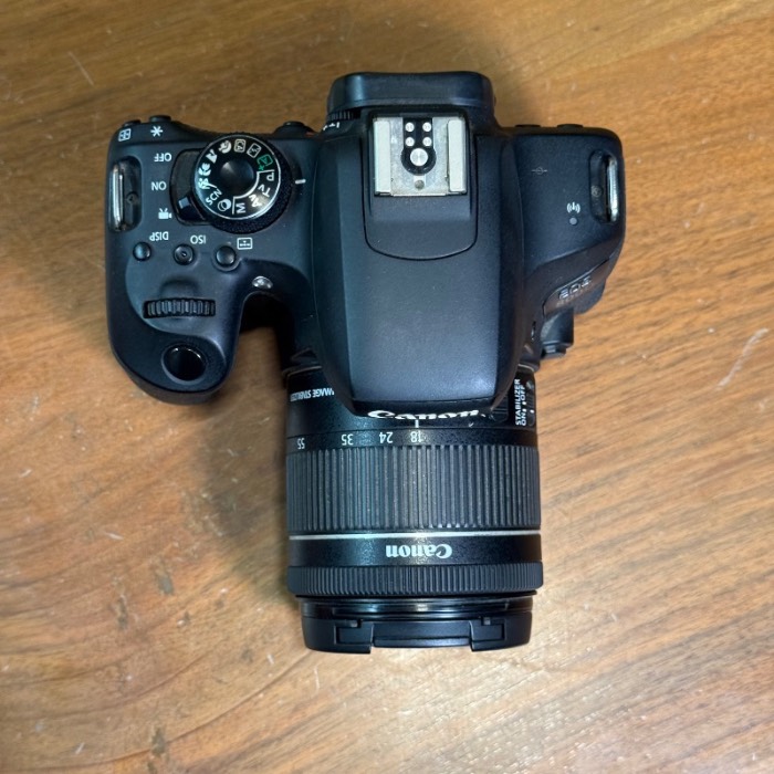 دوربین دست دوم عکاسی کانن Canon EOS 800D Kit 18-55mm f/4-5.6 IS STM (5800 شات)