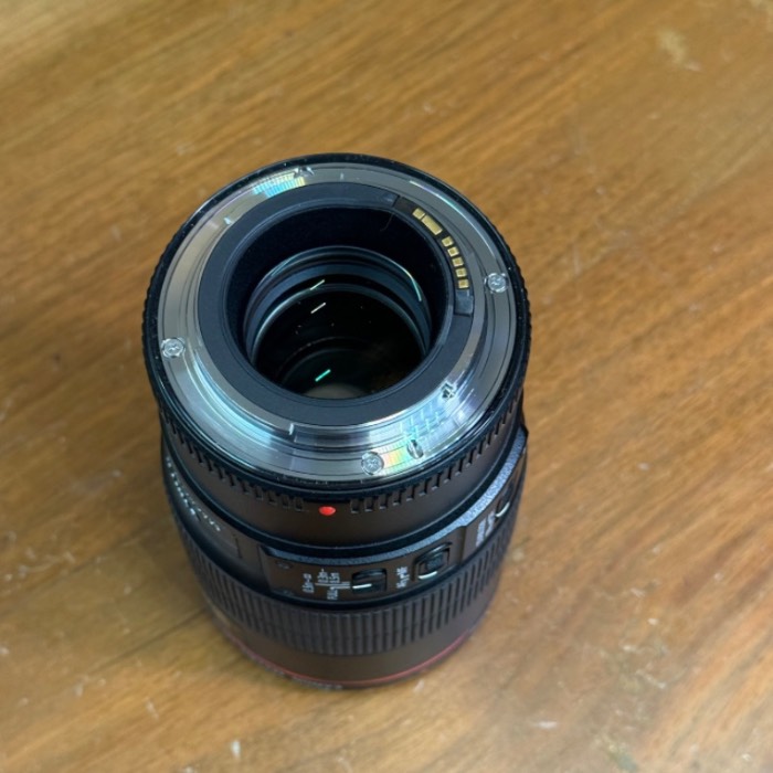 لنز دست دوم کانن Canon EF 100mm f/2.8L Macro IS USM (جعبه دارد)