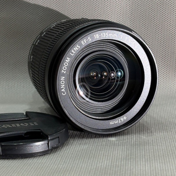 لنز دست دوم کانن Canon EF-S 18-135mm f/3.5-5.6 IS STM No Box (جعبه ندارد)