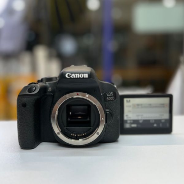 دوربین دست دوم عکاسی کانن Canon EOS 800D Body (12000 شات)