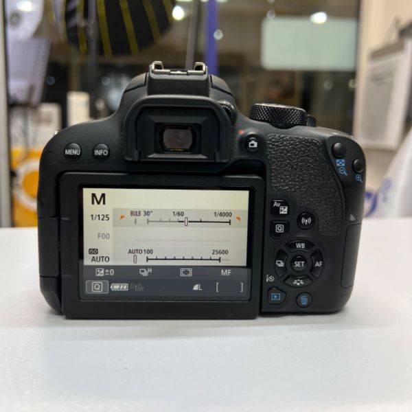 دوربین دست دوم عکاسی کانن Canon EOS 800D Body (12000 شات)