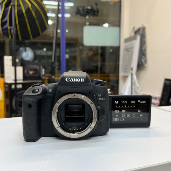 دوربین دست دوم عکاسی کانن Canon EOS 760D Body  (9900 شات)