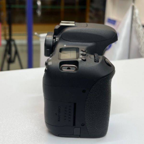 دوربین دست دوم عکاسی کانن Canon EOS 760D Body  (9900 شات)