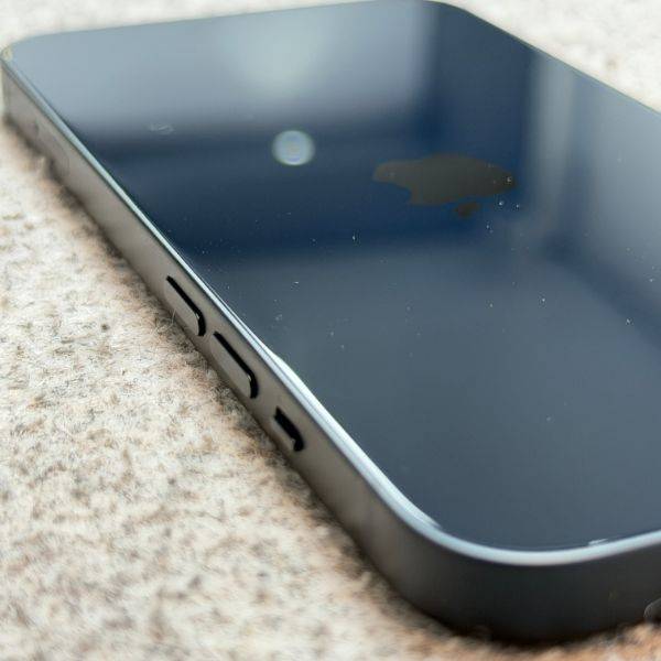 گوشی موبایل آیفون دست دوم Apple iPhone 14normal 128GB CHA used