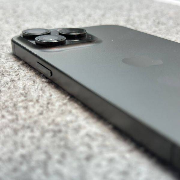 گوشی موبایل آیفون دست دوم Apple iPhone 15ProMax 512GB ZAA used